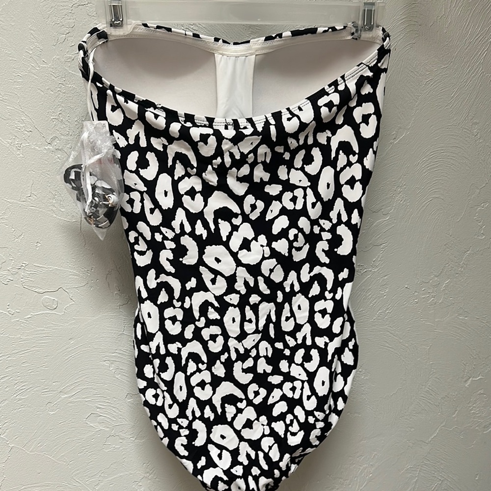 Anne Cole Black and White Floral One Piece Swimsuit - Picture 2 of 4